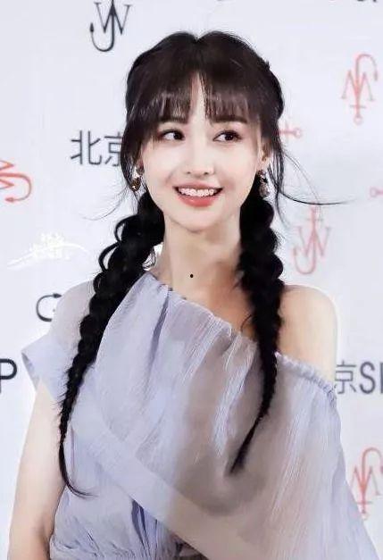 唐一菲郑爽最新爆料,最新爆料揭露娱乐圈真相  第1张